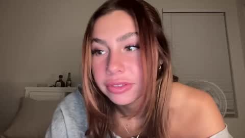 isabellekinsley online show from 01/14/25, 04:25