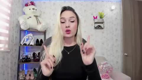 Snapshot of isablonde1 chatting on 03/29/26, 08:31 ISABELLA online show from 03/29/26, 08:31