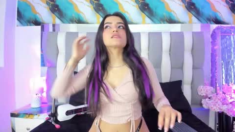 Isa online show from 02/18/26, 05:25