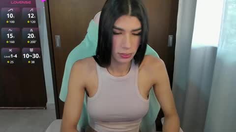 Isabela    online show from 09/12/25, 12:27