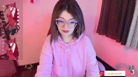 Snapshot of isaferrer06 chatting on 09/23/25, 03:53 Isabella Ferrer online show from 09/23/25, 03:53