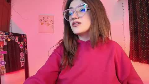 Snapshot of isaferrer06 chatting on 11/22/25, 05:28 Isabella Ferrer online show from 11/22/25, 05:28