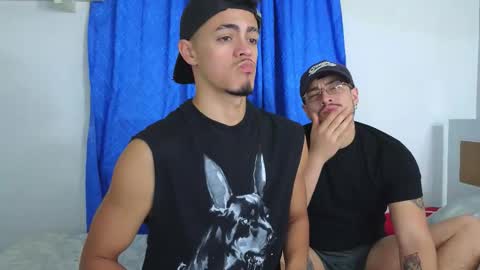 isais hunt online show from 11/08/25, 02:34