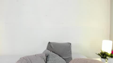 Snapshot of isameow chatting on 12/20/24, 01:03 isameow online show from 12/20/24, 01:03