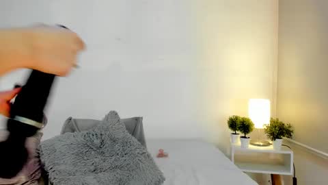 Snapshot of isameow chatting on 02/14/25, 01:13 isameow online show from 02/14/25, 01:13