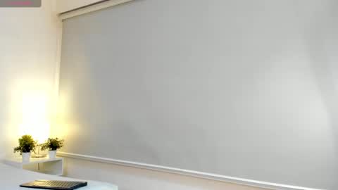 Snapshot of isameow chatting on 02/17/25, 09:41 isameow online show from 02/17/25, 09:41