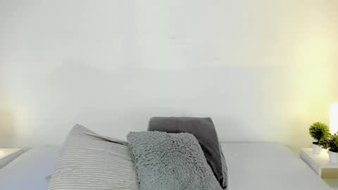 Snapshot of isameow chatting on 02/20/25, 09:09 isameow online show from 02/20/25, 09:09