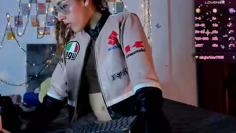 Isabela  online show from 02/03/26, 06:40