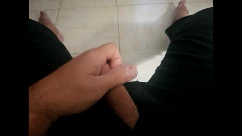 Snapshot of iscrewinutibolt chatting on 01/23/25, 09:39 Carlos online show from 01/23/25, 09:39