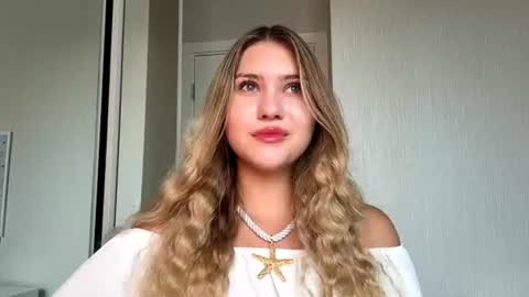 Snapshot of iselabruun chatting on 08/05/26, 11:57 Isel online show from 08/05/26, 11:57
