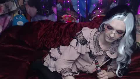 Sele online show from 11/14/25, 11:02