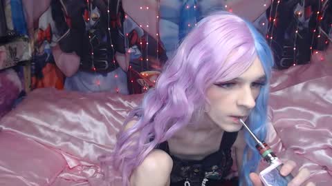 Sele online show from 11/23/25, 09:36