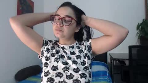 Emma online show from 01/28/25, 03:25