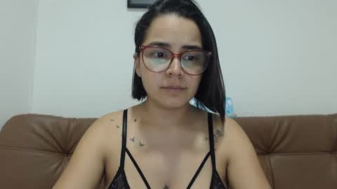 Emma online show from 09/25/25, 03:10