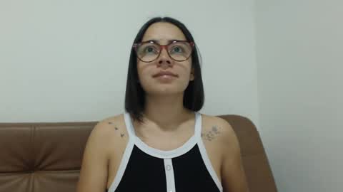 Emma online show from 10/19/25, 01:39