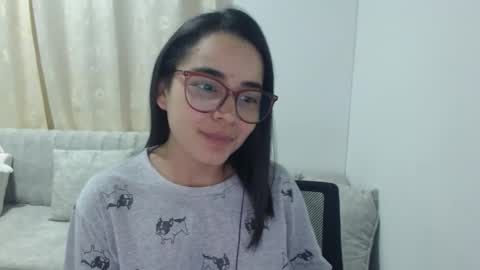 Snapshot of isemma chatting on 04/02/26, 04:54 Emma online show from 04/02/26, 04:54