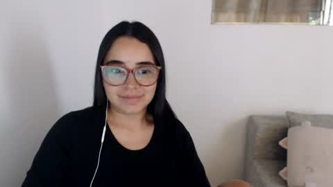 Snapshot of isemma chatting on 06/23/26, 10:19 Emma online show from 06/23/26, 10:19