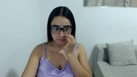 Snapshot of isemma chatting on 07/15/26, 04:07 Emma online show from 07/15/26, 04:07