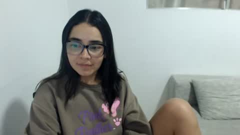 Snapshot of isemma chatting on 07/24/26, 03:48 Emma online show from 07/24/26, 03:48