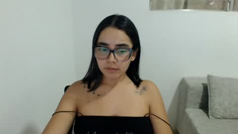 Snapshot of isemma chatting on 07/30/26, 03:27 Emma online show from 07/30/26, 03:27
