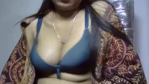 Snapshot of ishika_ishu chatting on 01/08/26, 11:07 ishika_ishu online show from 01/08/26, 11:07