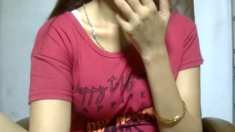 Snapshot of ishika_ishu chatting on 06/17/26, 06:53 ishika_ishu online show from 06/17/26, 06:53