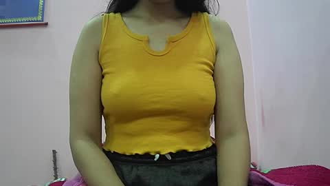 ishika_singh_ online show from 12/20/25, 02:29