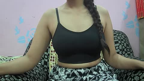 ishika_singh_ online show from 03/27/26, 01:44