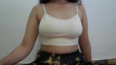 Snapshot of ishika_singh_ chatting on 07/24/26, 12:52 ishika_singh_ online show from 07/24/26, 12:52