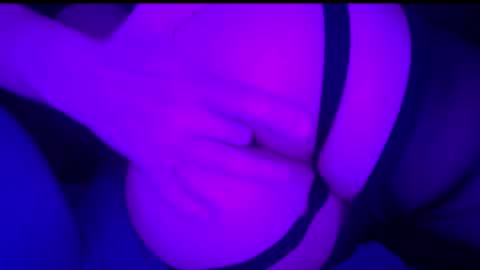 ishtarea online show from 02/21/25, 04:07