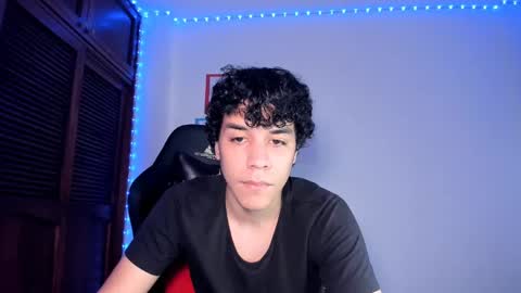 Isidro online show from 03/08/25, 04:23