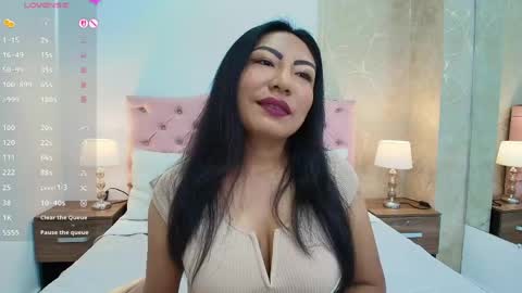 Snapshot of isis_choi chatting on 05/29/26, 07:34 Isis Choi online show from 05/29/26, 07:34