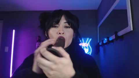 Snapshot of isis_diosa chatting on 01/14/25, 11:20 Ana Maria online show from 01/14/25, 11:20