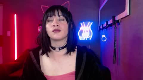 Snapshot of isis_diosa chatting on 10/02/25, 09:05 Ana Maria online show from 10/02/25, 09:05