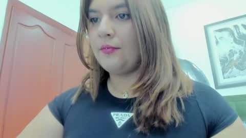 Snapshot of isla_bellamy chatting on 05/05/26, 10:51 isla_bellamy online show from 05/05/26, 10:51