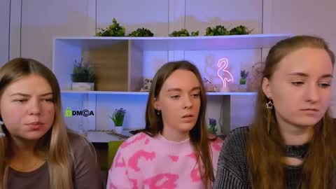 Snapshot of isla_dior chatting on 10/06/25, 08:34 isla_dior online show from 10/06/25, 08:34