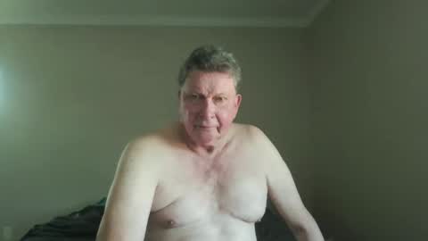 island625103 online show from 10/23/25, 08:18