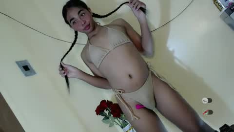 Snapshot of island_girlxxx chatting on 06/16/26, 12:30 Alona online show from 06/16/26, 12:30