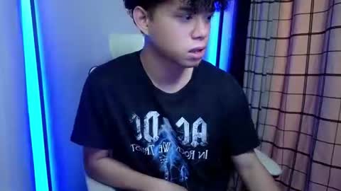 Snapshot of islandboy_ethan chatting on 04/07/26, 08:15 Nathaniel online show from 04/07/26, 08:15
