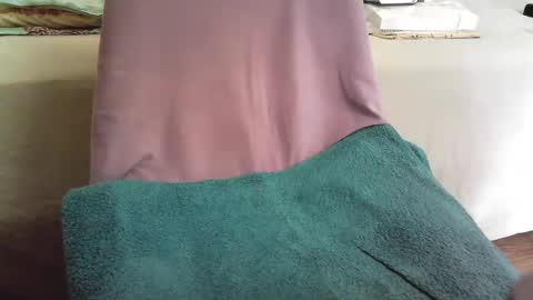 islandforfun online show from 02/10/25, 06:56