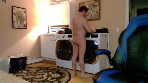 Snapshot of islandguy70 chatting on 01/21/25, 11:03 Jim online show from 01/21/25, 11:03