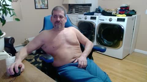 Snapshot of islandguy70 chatting on 02/04/25, 09:28 Jim online show from 02/04/25, 09:28