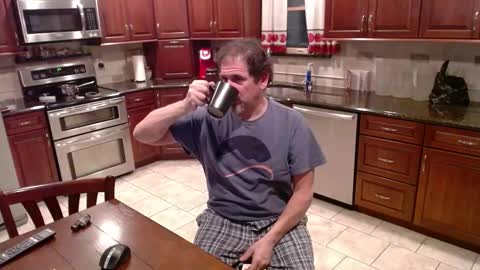 Snapshot of islandguy70 chatting on 11/25/25, 10:10 Jim online show from 11/25/25, 10:10