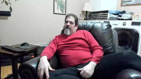 Snapshot of islandguy70 chatting on 03/03/26, 12:17 Jim online show from 03/03/26, 12:17