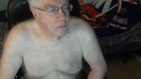 Snapshot of islesman22 chatting on 04/24/26, 09:23 islesman22 online show from 04/24/26, 09:23