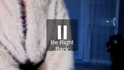 Snapshot of isnotforeveryone chatting on 01/18/26, 12:14 Julyane online show from 01/18/26, 12:14