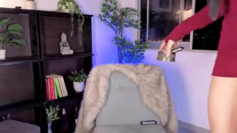 Snapshot of isnotforeveryone chatting on 02/14/26, 01:57 Julyane online show from 02/14/26, 01:57