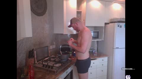 Snapshot of israeli_tall chatting on 12/12/24, 01:17 Tall Jewish Ginger DOM online show from 12/12/24, 01:17