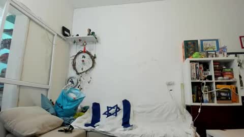 Marta online show from 10/05/25, 05:17