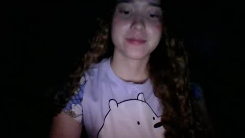 Snapshot of issa30213 chatting on 09/21/25, 05:09 Issa online show from 09/21/25, 05:09